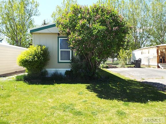 3rd image of 2125 Whispering Pines Dr