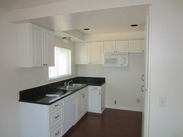 1st image of 125 Magnolia Ave APT C