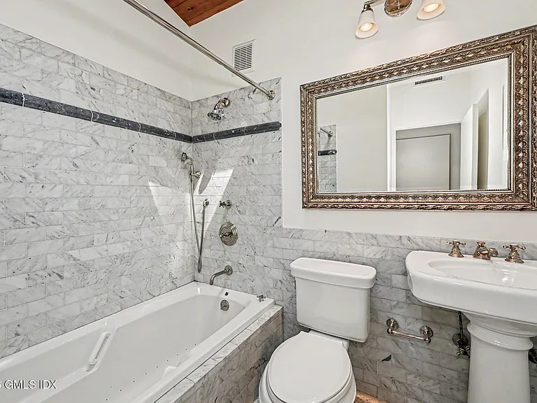 424 Cognewaugh Rd — Photo 18