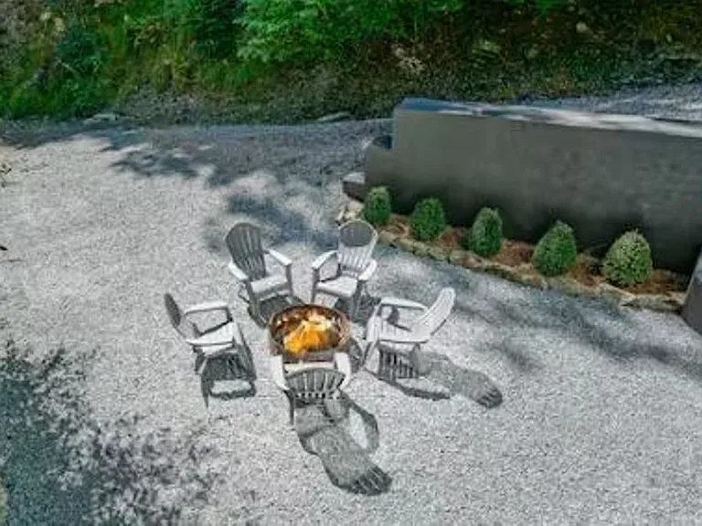 623 Wintergreen Dr — Photo 3