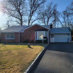 7 Mercadante Place, Glen Cove, NY, 11542