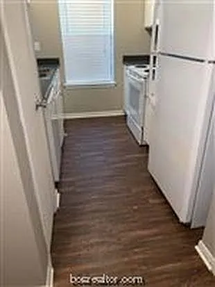 2510 Hickory Dr — Photo 6