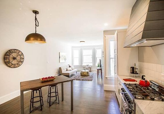 2nd image of 589 Dolores St #591A