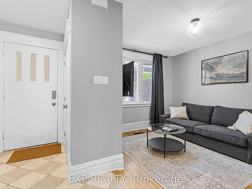 1st image of 119 Hopewell Ave
