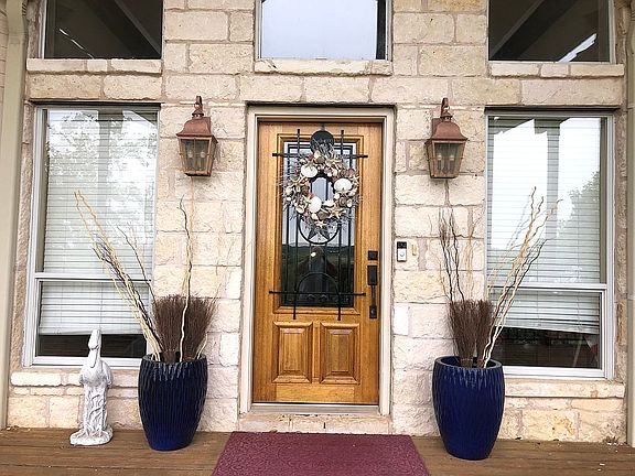 3rd image of 4905 Green Shore Cir