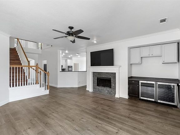 3rd image of 5700 Blue Spruce Ln