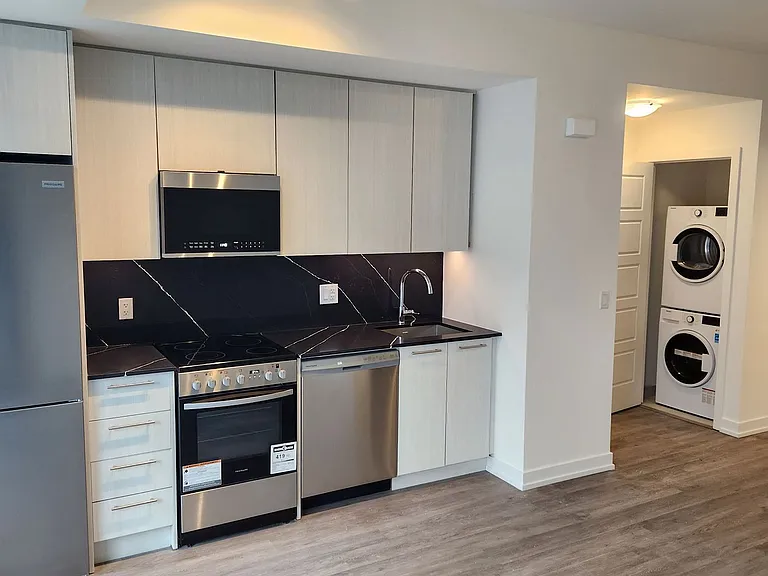 861 Sheppard Ave W #29 — Photo 7