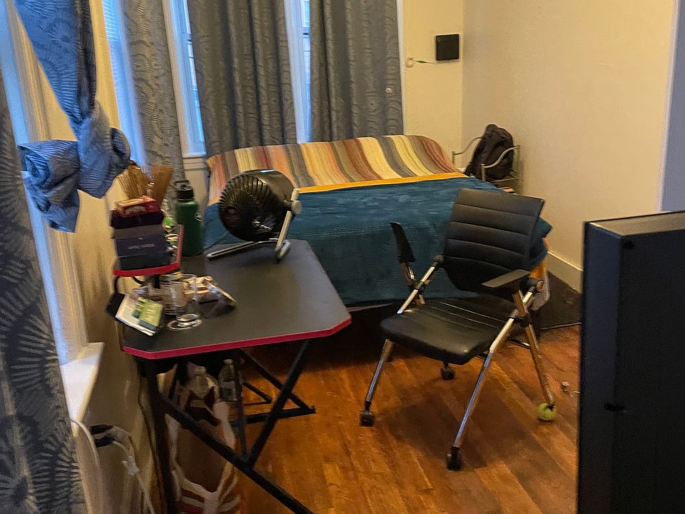 1st image of 1659 Barnes Ave #2