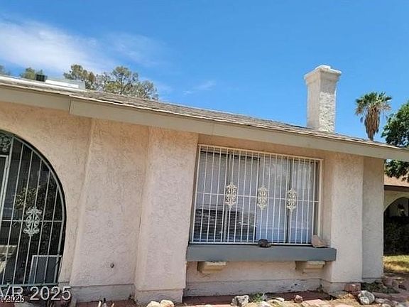 5th image of 3214 Anacapa Way