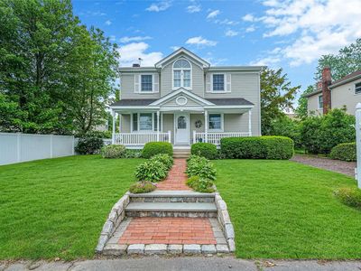 555 S Greene Ave Avenue, Lindenhurst, NY, 11757
