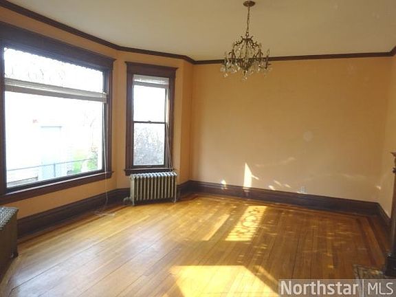 5th image of 2103 Willow Ave N