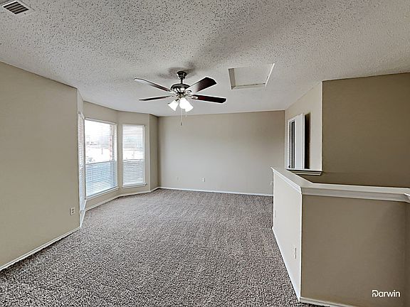 4th image of 1714 Knob Hill Dr