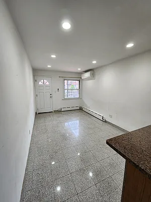 Rented by Bouklis Group | media 3