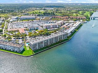 36 Yacht Club Dr APT 403, North Palm Beach, FL 33408