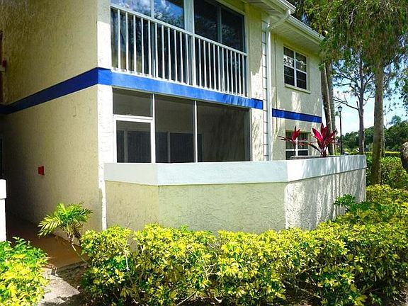 5th image of 1500 SE Royal Green Cir #108