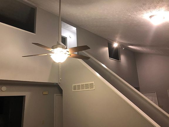 5th image of 3801 Dicksonia Dr