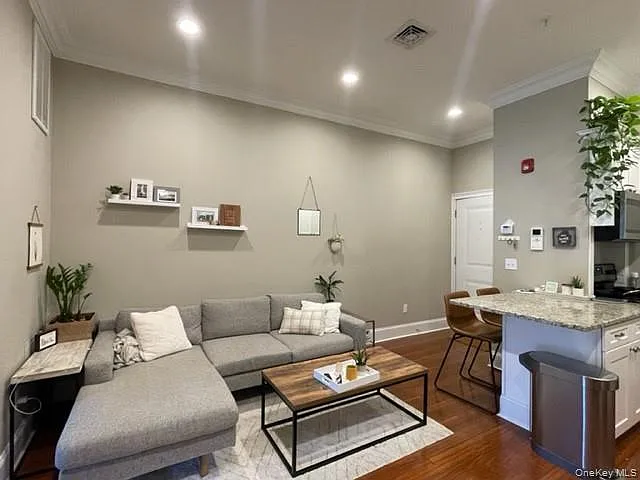41 Green St #2D — Photo 9