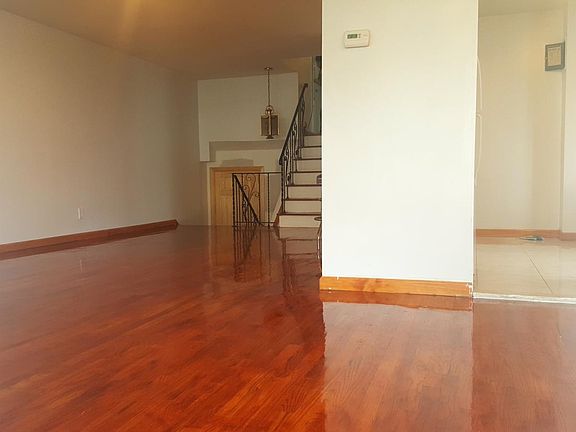 2nd image of 224-3 57th Ave #2FLOOR