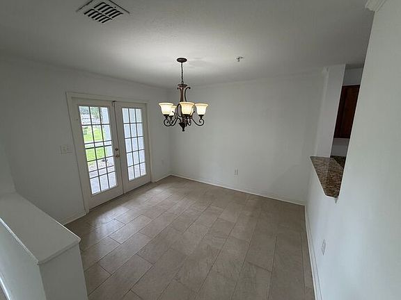 5th image of 110 Olive Tree Cir