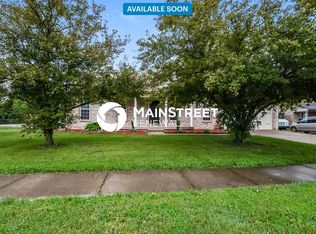 9901 Lancewood Rd, Louisville, KY 40229