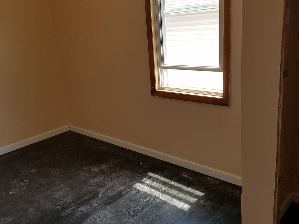 2nd image of 431 Summer Ave Floor 3