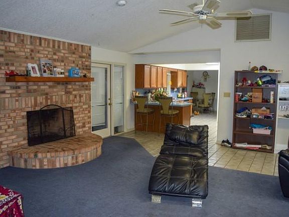 2nd image of 1212 Sunny Ct
