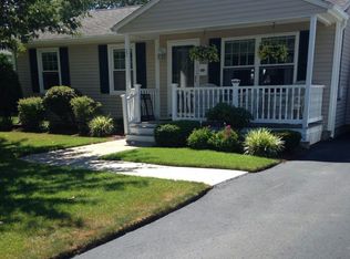 37 Cardosi Ct, Pawtucket, RI 02861