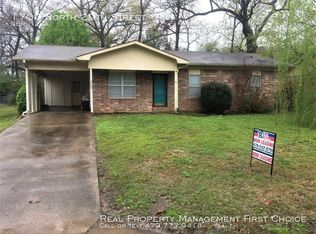 1703 N 29th St, Van Buren, AR 72956