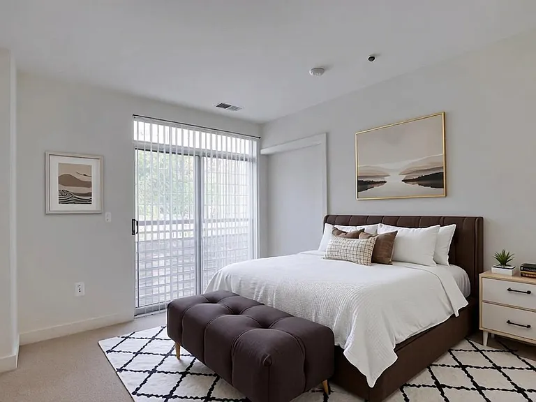 Bedroom (virtually staged)