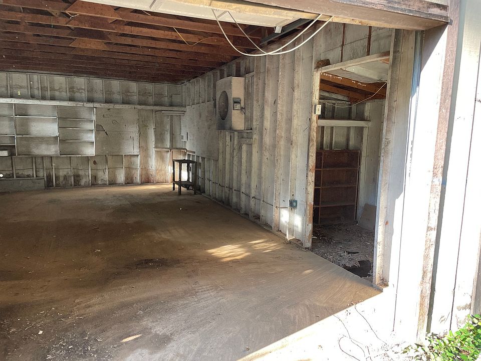 2nd image of 8306 Tudor Dr