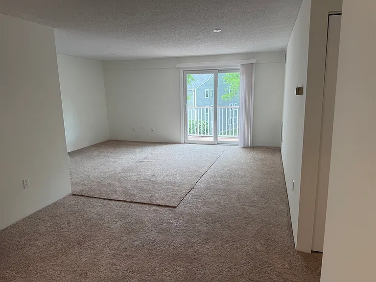 36 Silver Hill Ln #21 — Photo 7