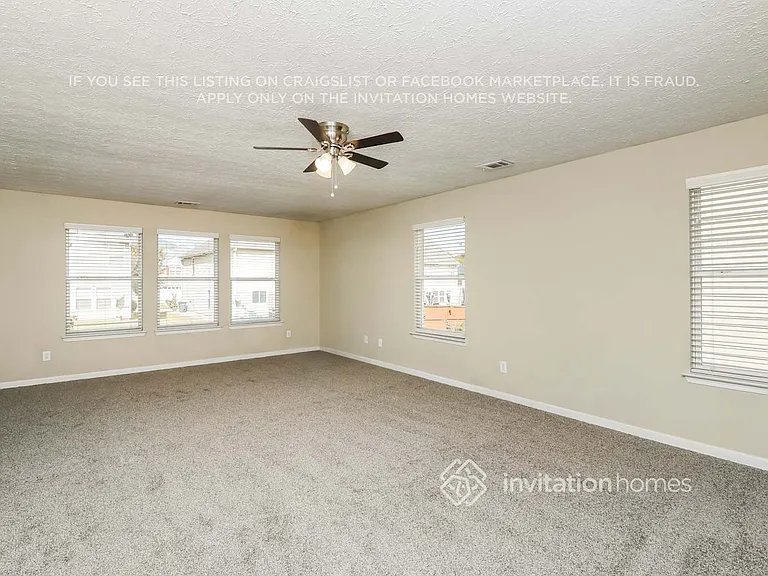 2718 Farmstead Ct — Photo 12