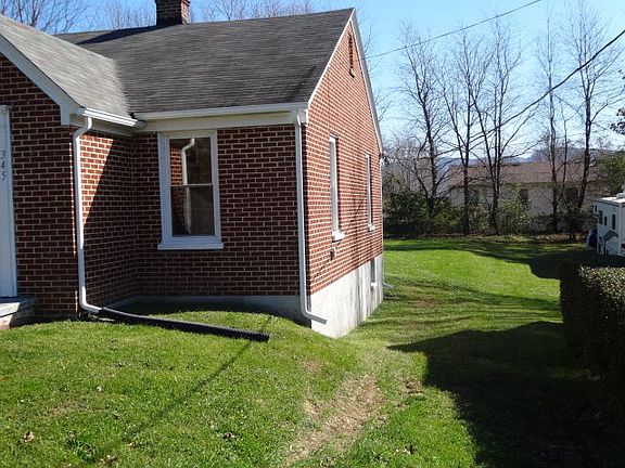 3rd image of 345 E Liberty St