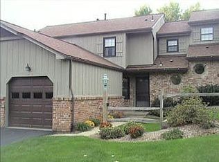 3276 Windstream Dr, Gibsonia, PA 15044