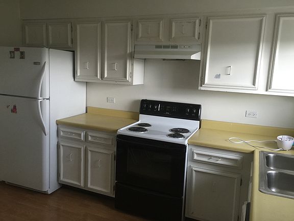 4th image of 9451 Bay Colony Dr APT 3W