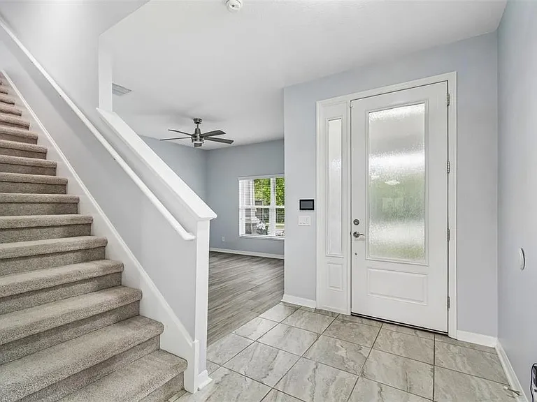 11852 Gavin Ln — Photo 4