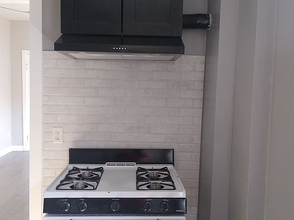 3rd image of 3723 S Wolcott Ave #2R
