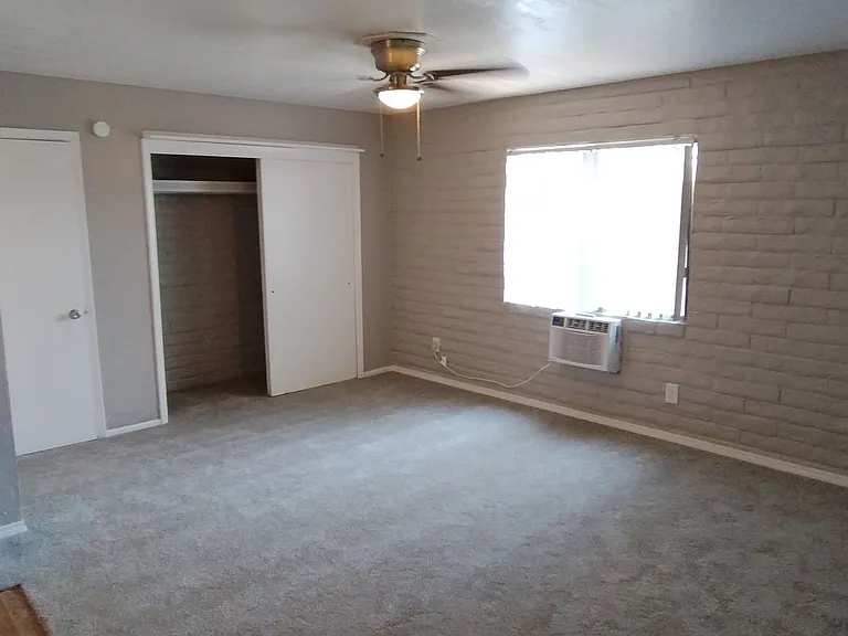 2426 Garfield Ave SE — Photo 24