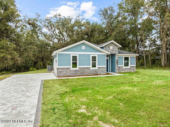 1st image of 791 NW SAVANNAH Circle