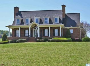 170 Hearthstone Rd, New Market, AL 35761