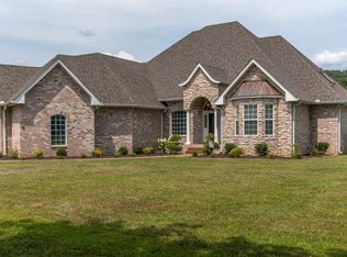 1018 Cliff View Dr N, Kingston Springs, TN 37082