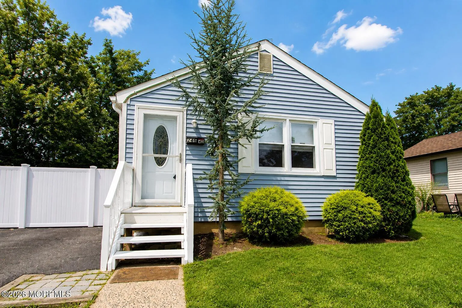 2 bed, $2,850 — Photo 1