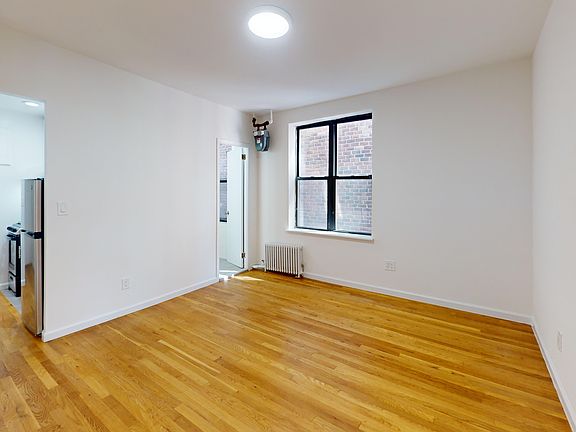 4th image of 417 E 65th St APT 20