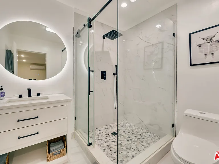 8761 Dorrington Ave #B — Photo 6
