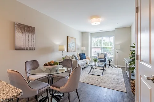 54 N Main St #413 Photo 1