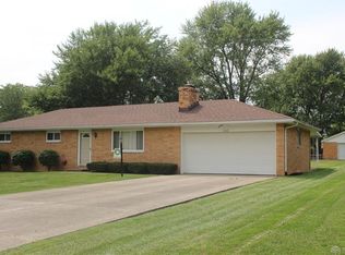 1681 Maple Ln, Dayton, OH 45432