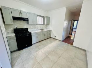 76 Aldine St, Newark, NJ 07112