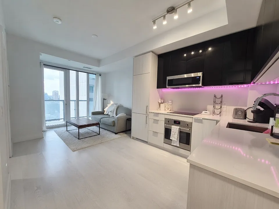 308 Jarvis St #1607