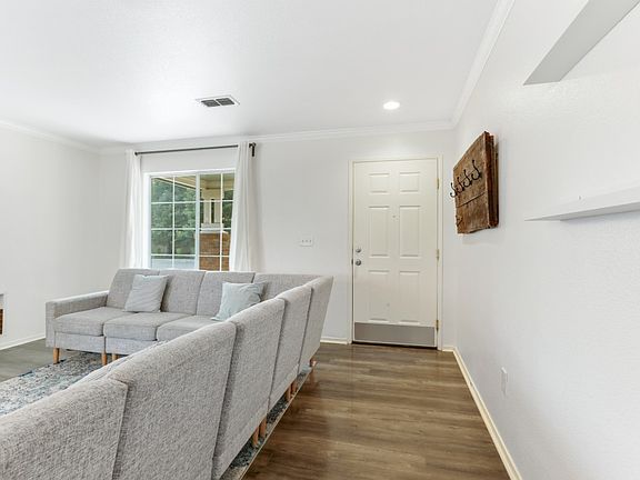 3rd image of 3427 W River Dr