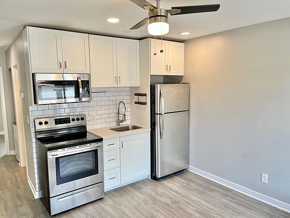 2nd image of 2617 E Campbell Ave #11